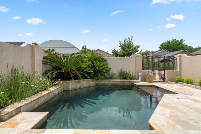 1505 Potomac Drive, Houston, TX 77057