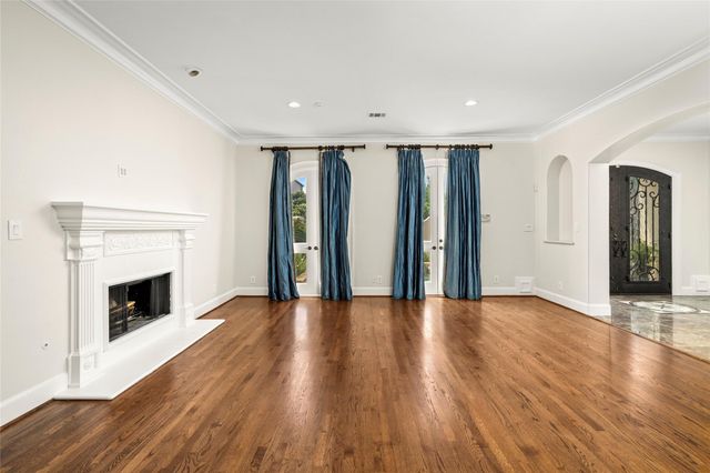 1505 Potomac Drive, Houston, TX 77057