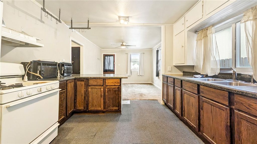 307 N Sargent AVENUE, Glendive, MT 59330 photo 7