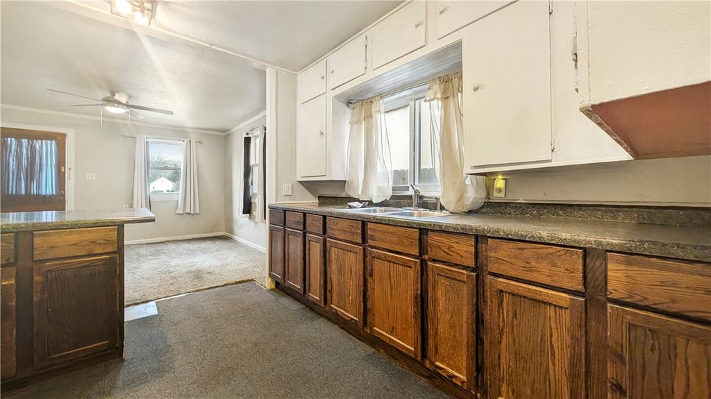 307 N Sargent AVENUE, Glendive, MT 59330 photo 9