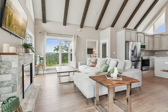 497 S Jakes Landing Way, Ellijay, GA 30540