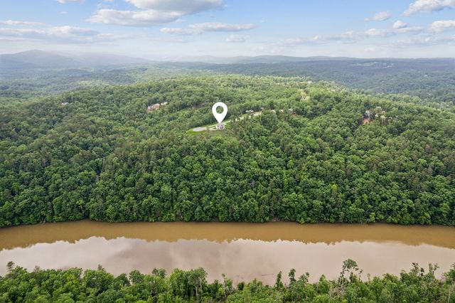 497 S Jakes Landing Way, Ellijay, GA 30540