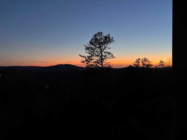 497 S Jakes Landing Way, Ellijay, GA 30540