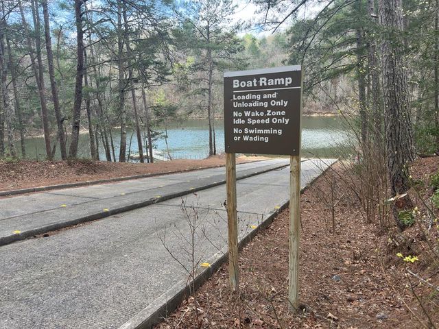 497 S Jakes Landing Way, Ellijay, GA 30540