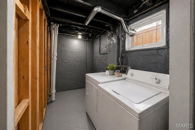 7001 Edison Avenue, Velda Village, MO 63121