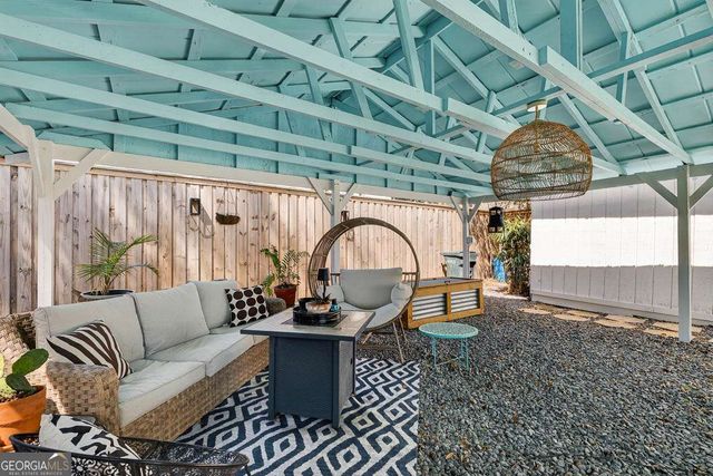 405 Ashantilly Avenue, St. Simons, GA 31522