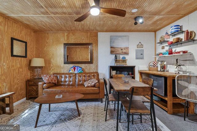 405 Ashantilly Avenue, St. Simons, GA 31522