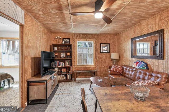 405 Ashantilly Avenue, St. Simons, GA 31522