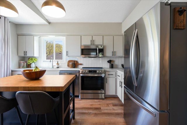 3601 Rhode Island Avenue S, Saint Louis Park, MN 55426
