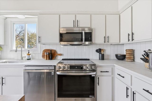 3601 Rhode Island Avenue S, Saint Louis Park, MN 55426