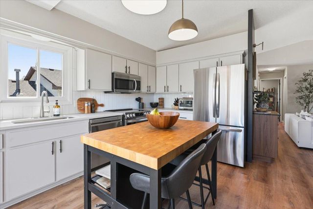 3601 Rhode Island Avenue S, Saint Louis Park, MN 55426