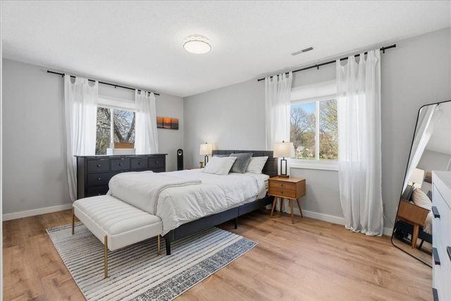 3601 Rhode Island Avenue S, Saint Louis Park, MN 55426