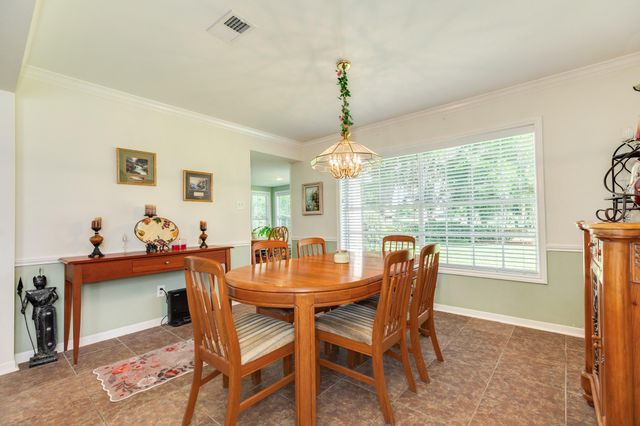320 N Amherst Drive, West Columbia, TX 77486
