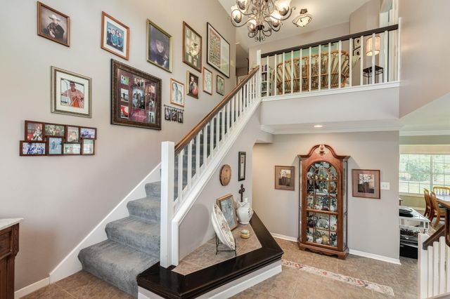 320 N Amherst Drive, West Columbia, TX 77486