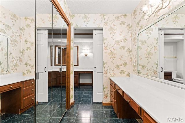 106 Suzanne Court, Edwardsville, IL 62025