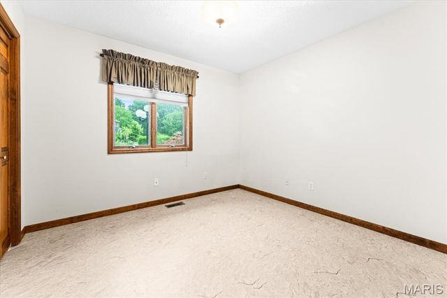106 Suzanne Court, Edwardsville, IL 62025