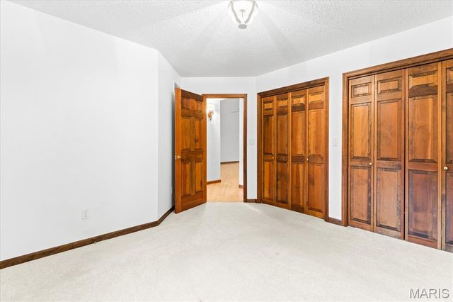 106 Suzanne Court, Edwardsville, IL 62025