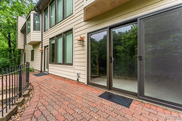 106 Suzanne Court, Edwardsville, IL 62025