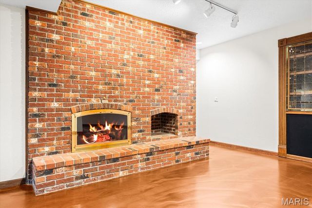 106 Suzanne Court, Edwardsville, IL 62025