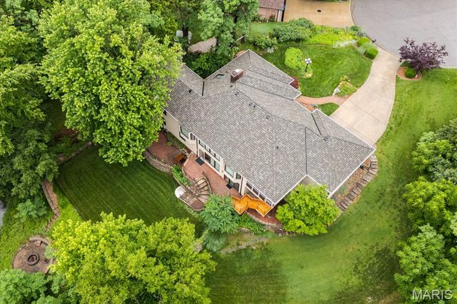 106 Suzanne Court, Edwardsville, IL 62025