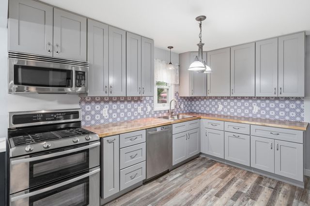 8724 1st Avenue S, Bloomington, MN 55420