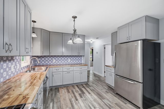 8724 1st Avenue S, Bloomington, MN 55420