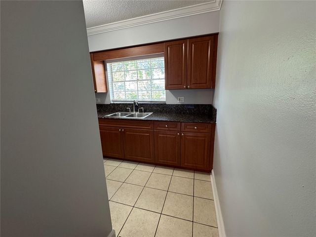 120 S CHURCH AVENUE 211, Tampa, FL 33609