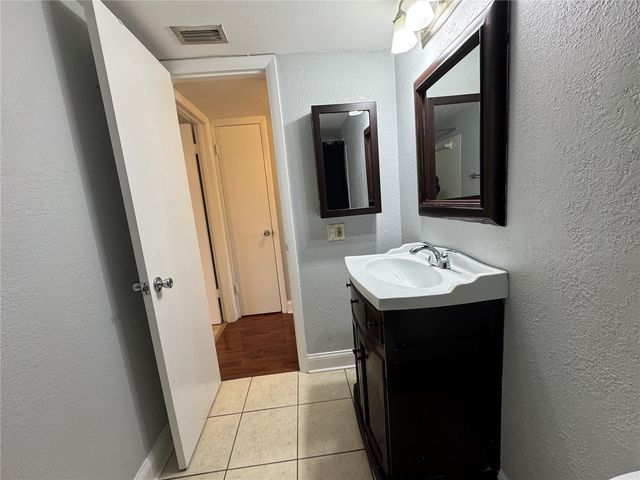 120 S CHURCH AVENUE 211, Tampa, FL 33609