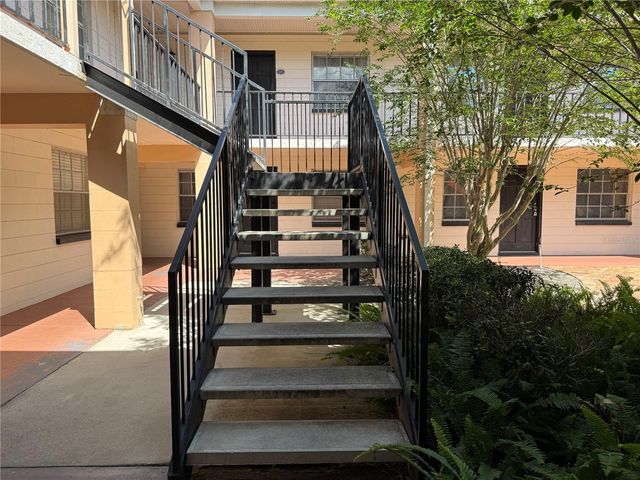 120 S CHURCH AVENUE 211, Tampa, FL 33609