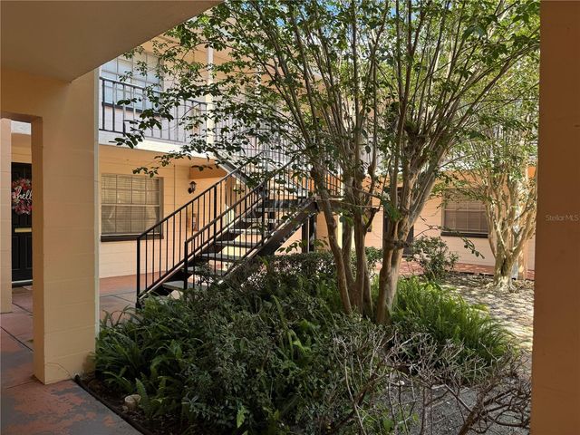 120 S CHURCH AVENUE 211, Tampa, FL 33609
