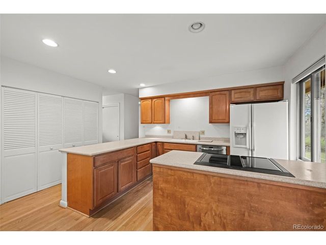 1520 Arbutus Ct, Golden, CO 80401