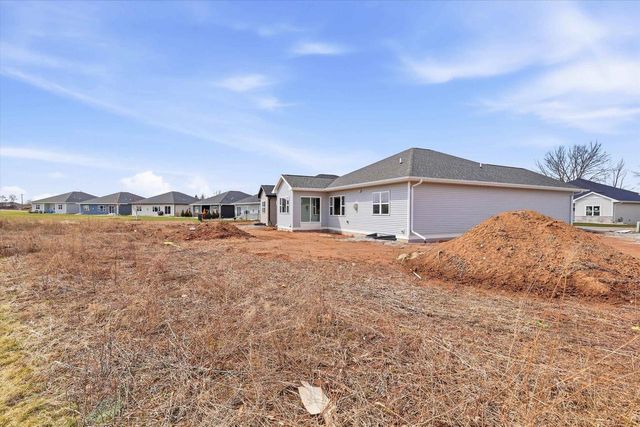 1272 AUTUMN FIELD LANE, De Pere, WI 54115