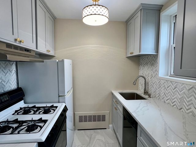 140 Grove Street APT 7D, Stamford, CT 06901