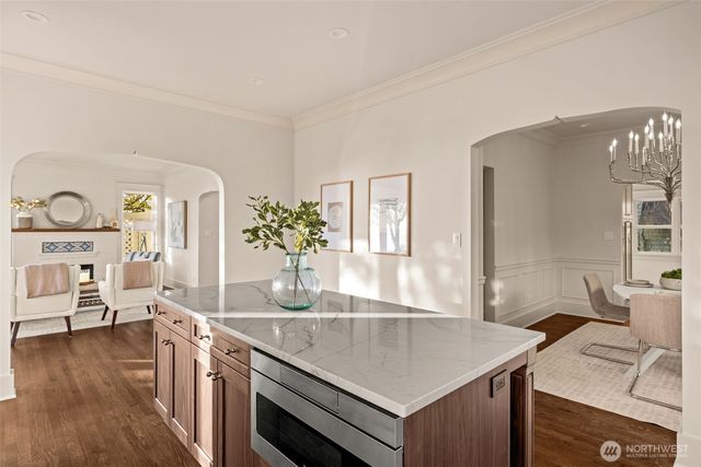 902 W Blaine Street, Seattle, WA 98119