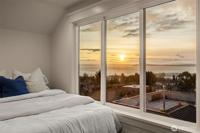 902 W Blaine Street, Seattle, WA 98119