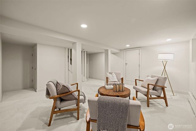 902 W Blaine Street, Seattle, WA 98119