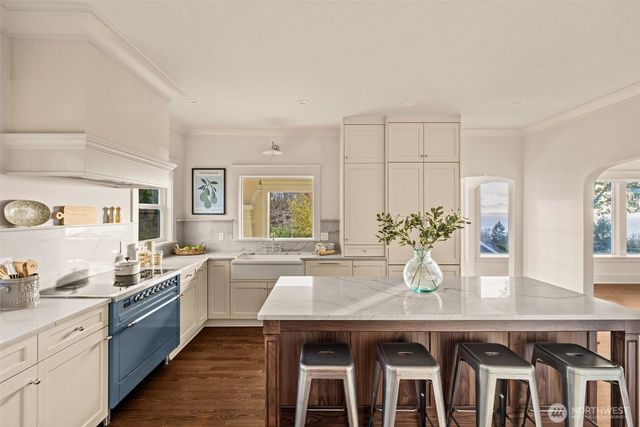 902 W Blaine Street, Seattle, WA 98119