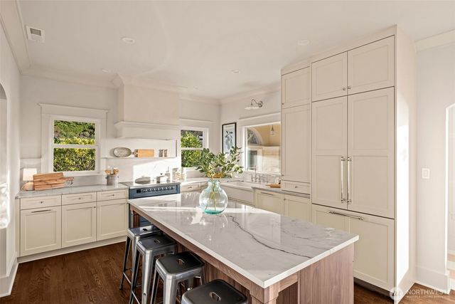 902 W Blaine Street, Seattle, WA 98119