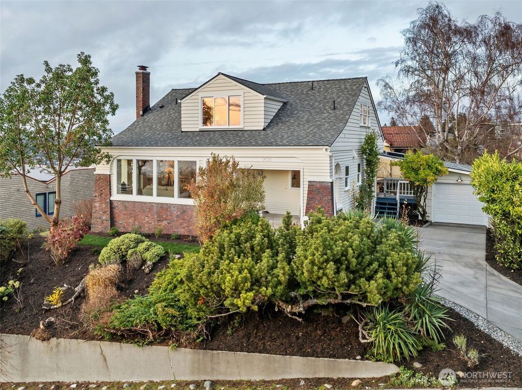 902 W Blaine Street, Seattle, WA 98119