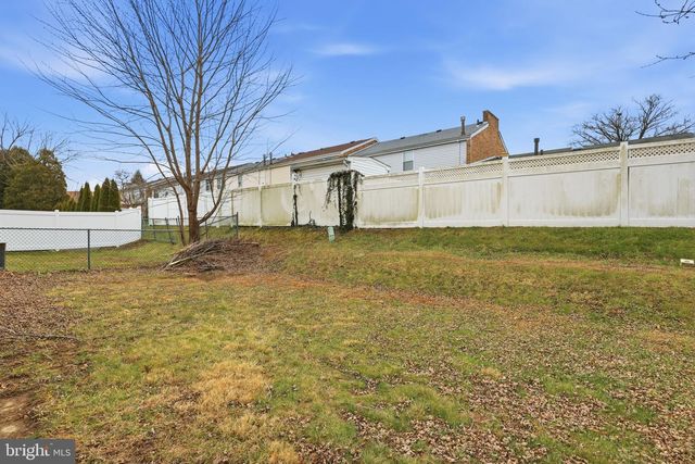 6301 POWDER HORN CT, Bensalem, PA 19020