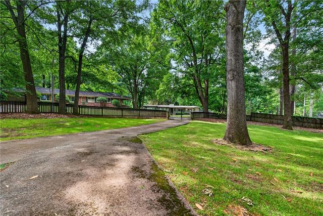 392 Collier Road NW, Atlanta, GA 30309