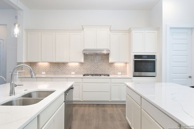 524 Cotorra Springs, Cibolo, TX 78108