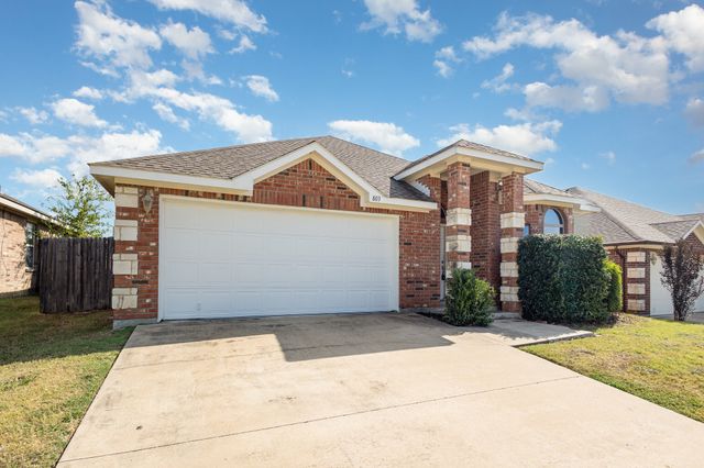 803 Bahar Court, Arlington, TX 76010