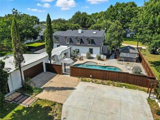 1323 Dublin Street, Grapevine, TX 76051