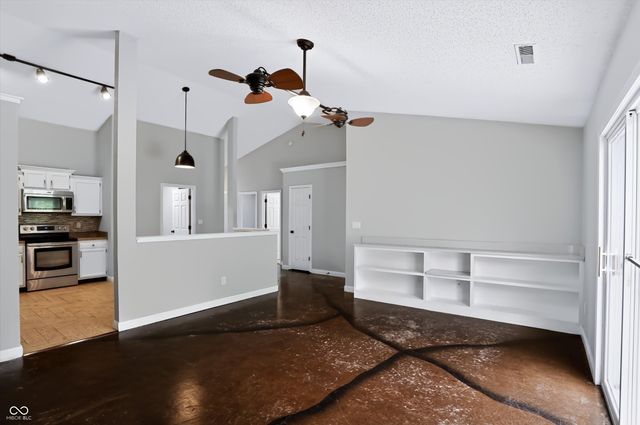 7246 Registry Drive, Indianapolis, IN 46217