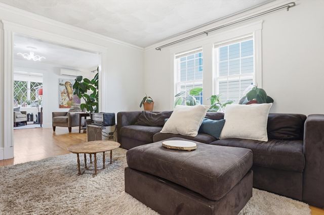 112 Sherwood Rd, Medford, MA 02155