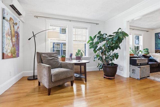 112 Sherwood Rd, Medford, MA 02155