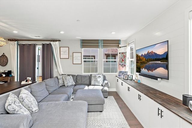 30377 Village Terrace, Menifee, CA 92584