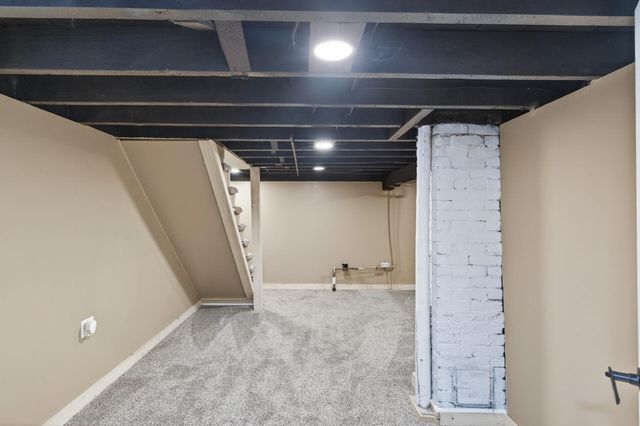 80 Geranium Avenue W, Saint Paul, MN 55117