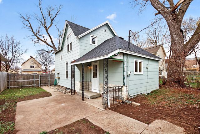 80 Geranium Avenue W, Saint Paul, MN 55117